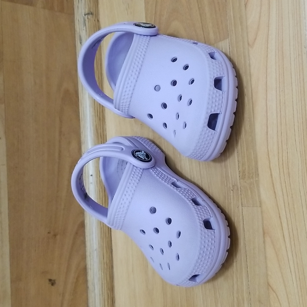 Crocs